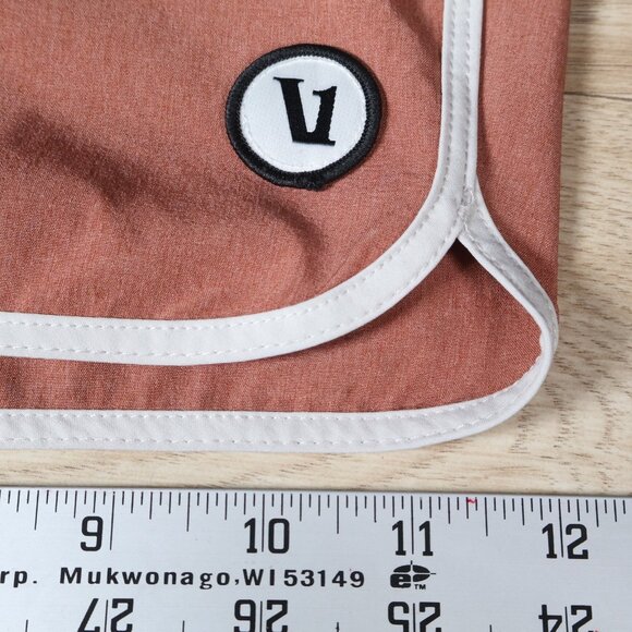 Vuori Cruise Board Shorts Mens Size 36 Red Two Tone Swim Trunks Surf Beach - Picture 10 of 11